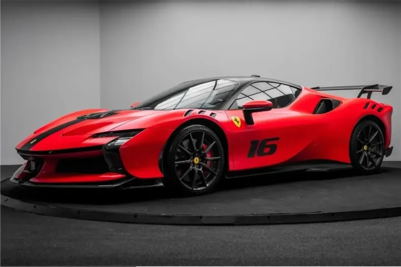 Ferrari SF90 din 2024 cu 2.500 km - oferta FER207719 - foto 2