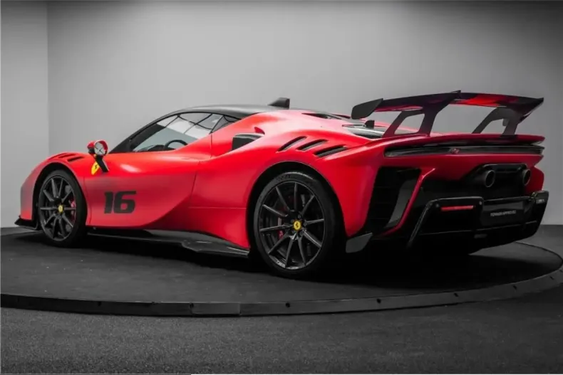 Ferrari SF90 din 2024 cu 2.500 km - oferta FER207719 - foto 4