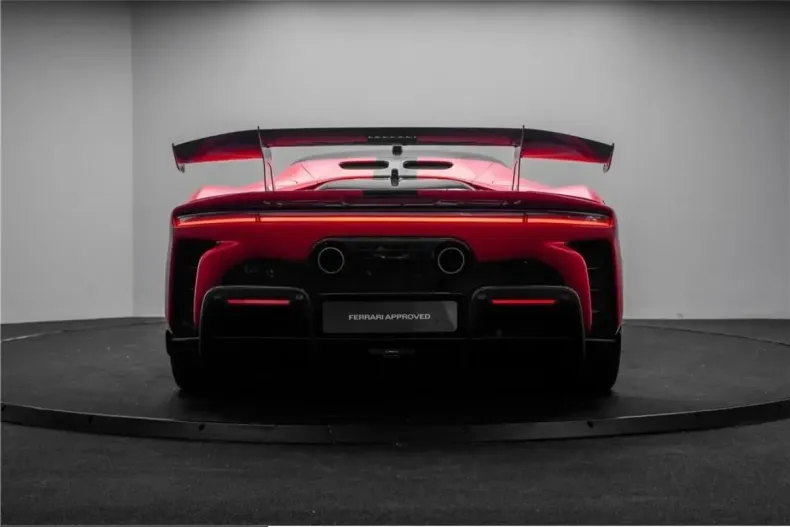 Ferrari SF90 din 2024 cu 2.500 km - oferta FER207719 - foto 5