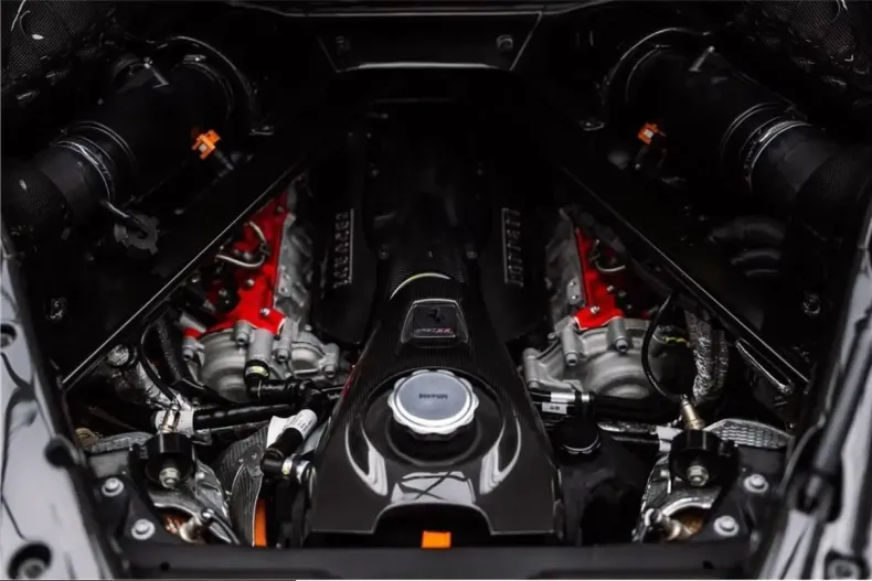 Ferrari SF90 din 2024 cu 2.500 km - oferta FER207719 - foto 22