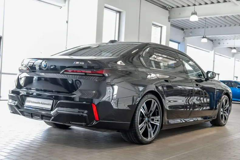 BMW i7 (Seria 7) din 2023 cu 39.800 km - oferta BMW207721 - foto 2