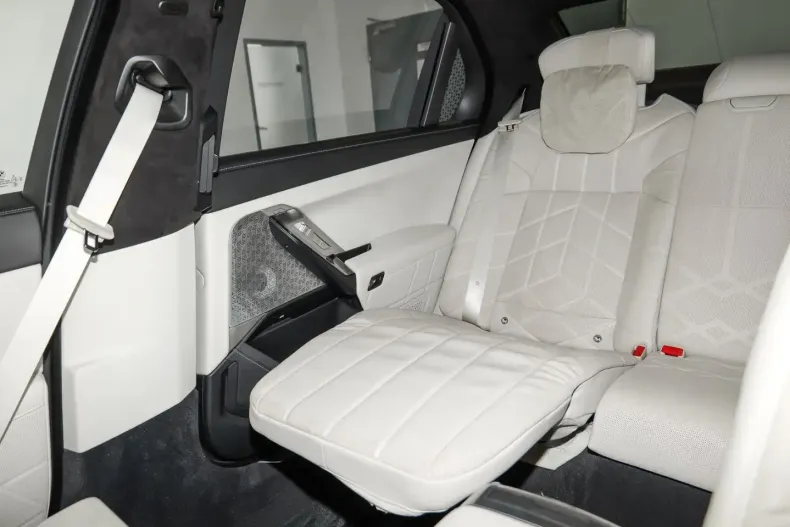 BMW i7 (Seria 7) din 2023 cu 39.800 km - oferta BMW207721 - foto 17