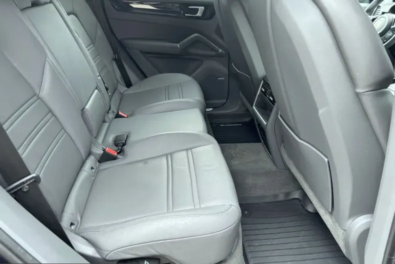 Porsche Cayenne din 2021 cu 83.427 km - oferta POR207724 - foto 24