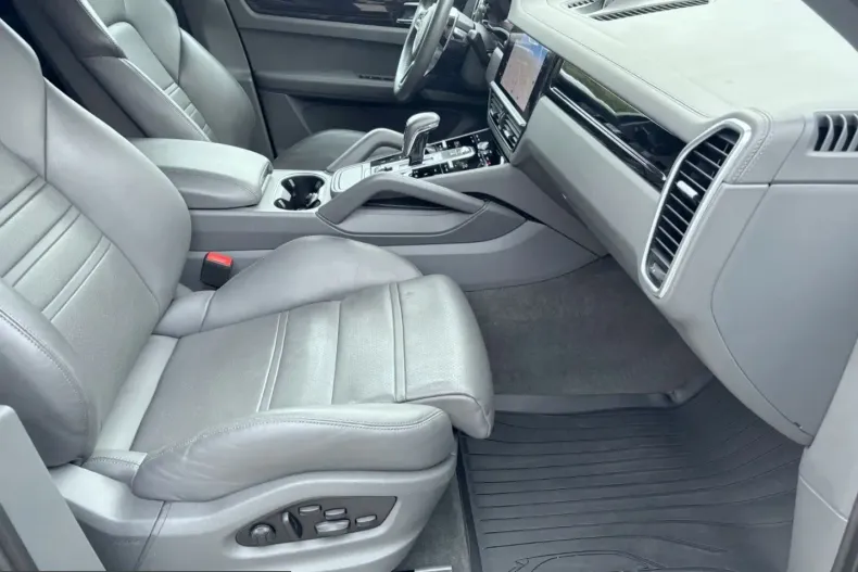 Porsche Cayenne din 2021 cu 83.427 km - oferta POR207724 - foto 28