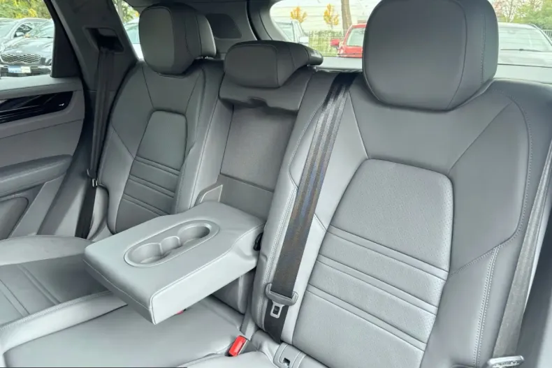 Porsche Cayenne din 2021 cu 83.427 km - oferta POR207724 - foto 30