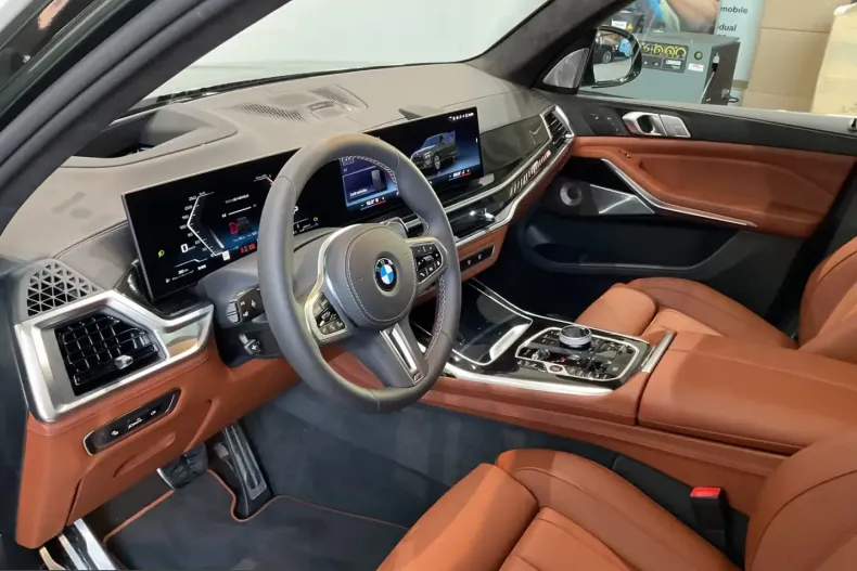 BMW X7 M60 (Seria X) din 2026 cu 4.122 km - oferta BMW207726 - foto 9