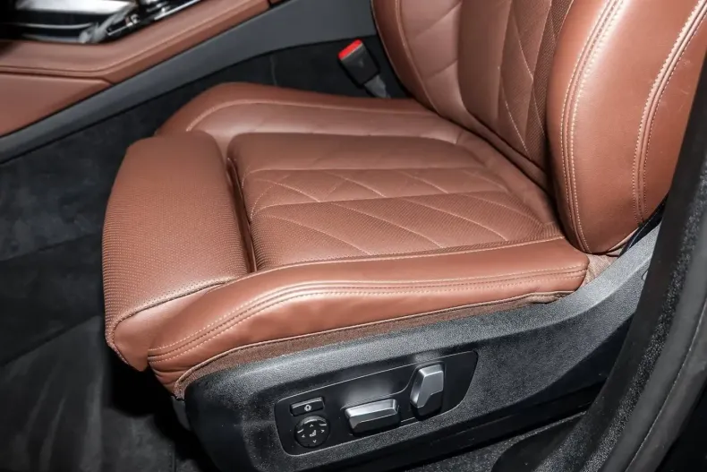 BMW X6 (Seria X) din 2025 cu 13.800 km - oferta BMW207727 - foto 12