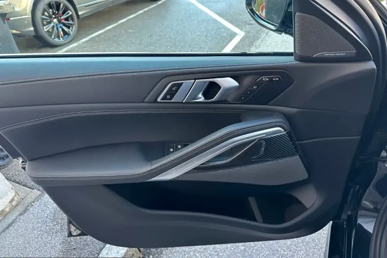 BMW X6 (Seria X) din 2025 cu 5.680 km - oferta BMW207730 - foto 24