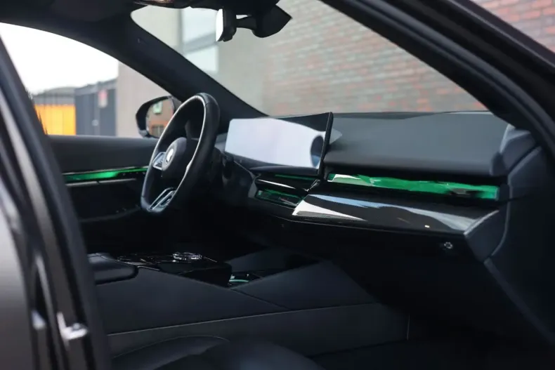 BMW 550 (Seria 5) din 2024 cu 64.350 km - oferta BMW207745 - foto 24