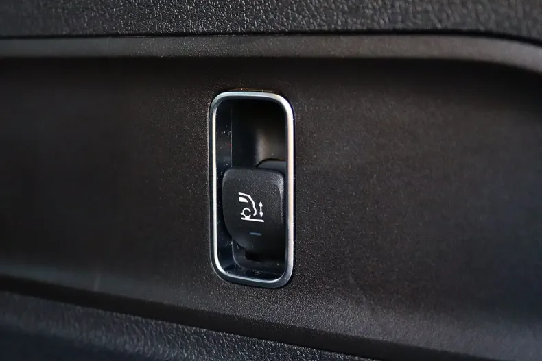 Mercedes-Benz GLE 350 (Clasa GLE) din 2022 cu 82.256 km - oferta MER207753 - foto 19