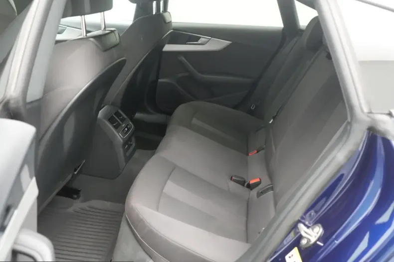 Audi A5 din 2022 cu 76.820 km - oferta AUD207764 - foto 17