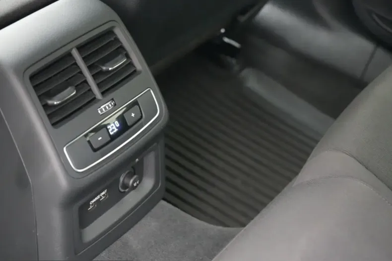 Audi A5 din 2022 cu 76.820 km - oferta AUD207764 - foto 18