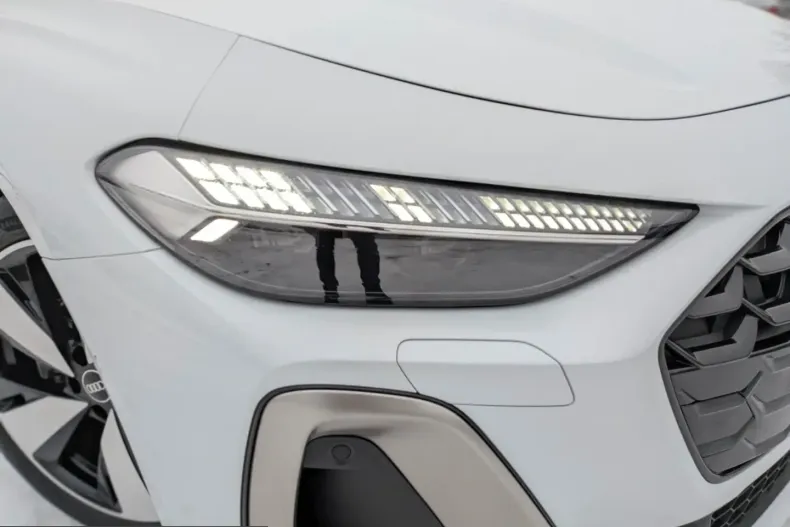 Audi A5 din 2025 cu 3.800 km - oferta AUD207772 - foto 7