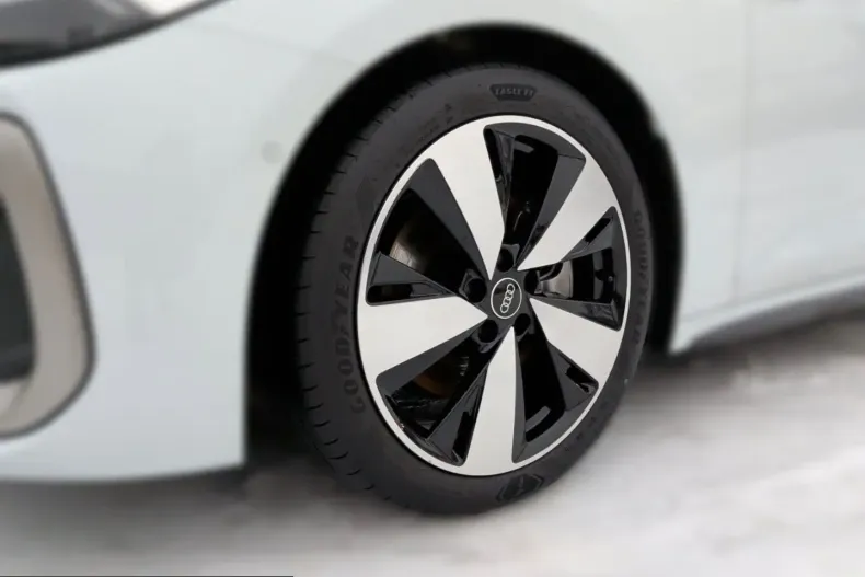 Audi A5 din 2025 cu 3.800 km - oferta AUD207772 - foto 8