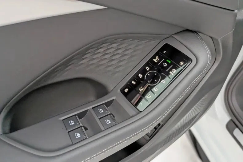 Audi A5 din 2025 cu 3.800 km - oferta AUD207772 - foto 22