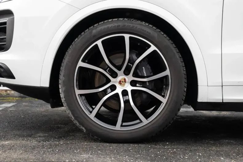 Porsche Cayenne din 2023 cu 36.990 km - oferta POR207778 - foto 6