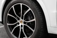 Porsche Cayenne din 2023 cu 36.990 km - oferta POR207778 - foto 13