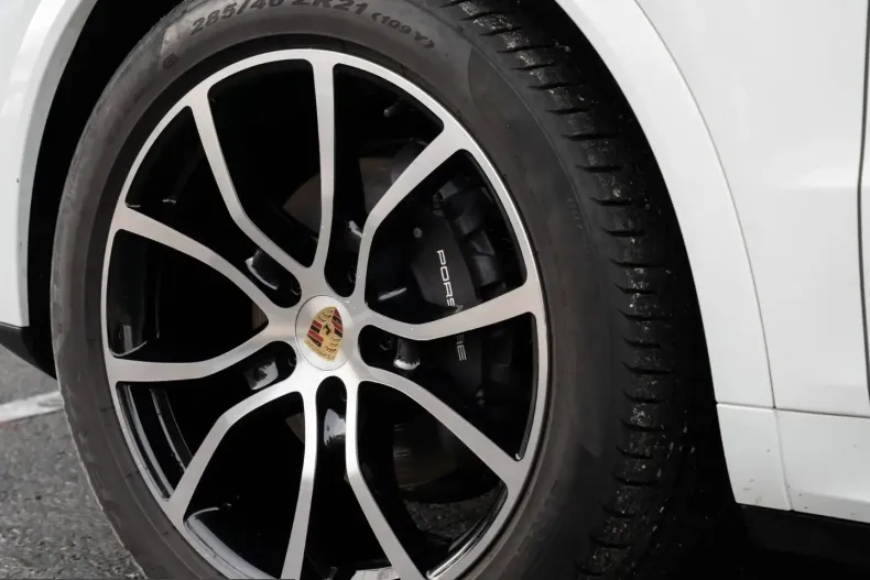 Porsche Cayenne din 2023 cu 36.990 km - oferta POR207778 - foto 13