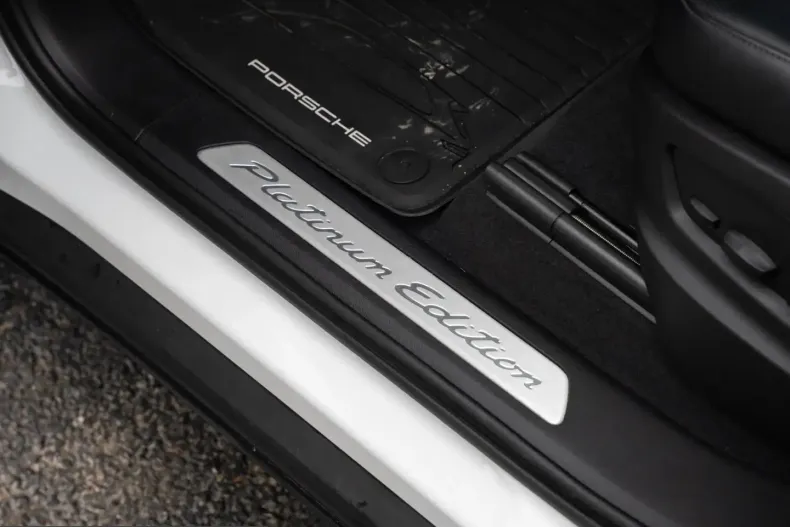 Porsche Cayenne din 2023 cu 36.990 km - oferta POR207778 - foto 19