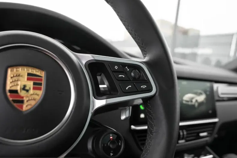 Porsche Cayenne din 2023 cu 36.990 km - oferta POR207778 - foto 30