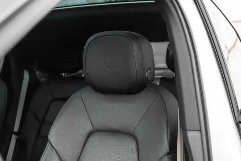 Porsche Cayenne din 2023 cu 36.990 km - oferta POR207778 - foto 37