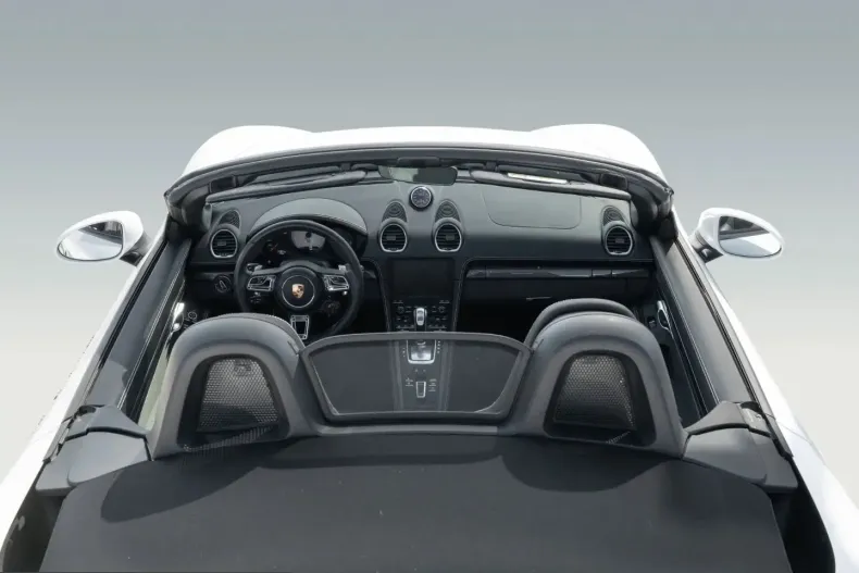 Porsche Boxster din 2024 cu 14.500 km - oferta POR207780 - foto 16