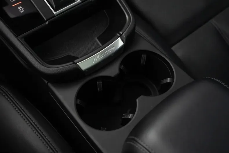 Porsche Macan din 2024 cu 28.700 km - oferta POR207782 - foto 24