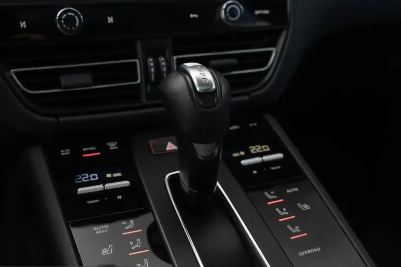 Porsche Macan din 2024 cu 28.700 km - oferta POR207782 - foto 28