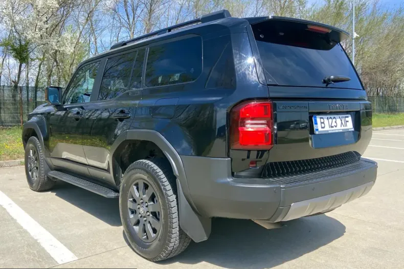 Toyota Land Cruiser din 2025 cu 18.516 km - oferta TOY207784 - foto 13