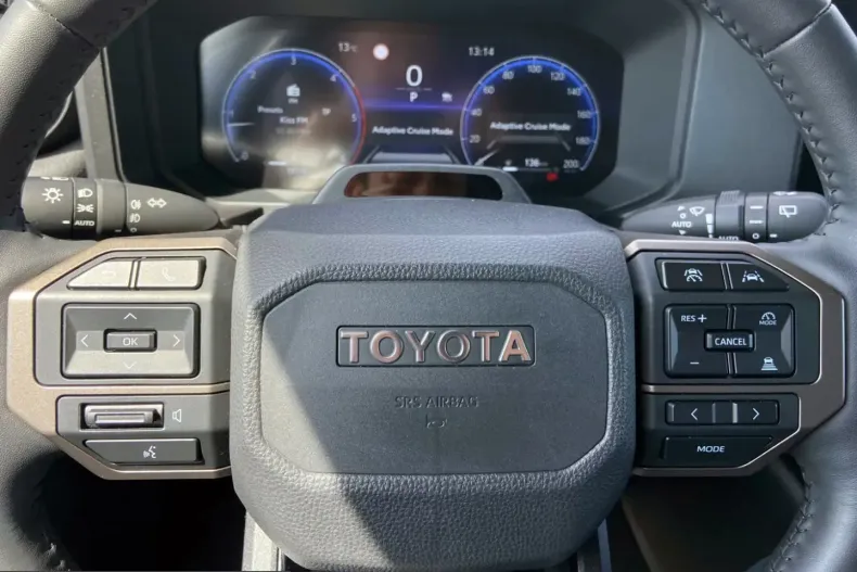 Toyota Land Cruiser din 2025 cu 18.516 km - oferta TOY207784 - foto 27