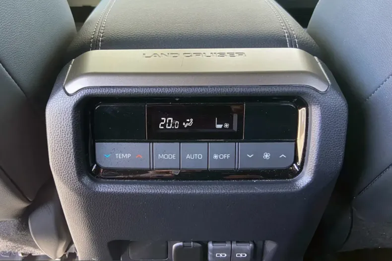 Toyota Land Cruiser din 2025 cu 18.516 km - oferta TOY207784 - foto 37