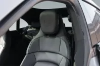 Porsche Taycan din 2024 cu 13.733 km - oferta POR207786 - foto 10