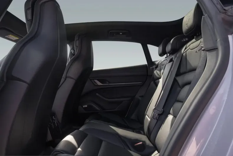 Porsche Taycan din 2024 cu 13.733 km - oferta POR207786 - foto 12