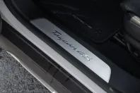 Porsche Taycan din 2024 cu 13.733 km - oferta POR207786 - foto 16