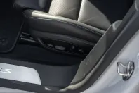 Porsche Taycan din 2024 cu 13.733 km - oferta POR207786 - foto 17