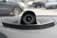 Porsche Taycan din 2024 cu 13.733 km - oferta POR207786 - foto 18