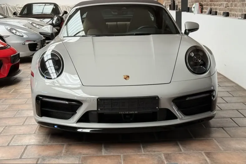 Porsche 992 din 2024 cu 14.300 km - oferta POR207796 - foto 4