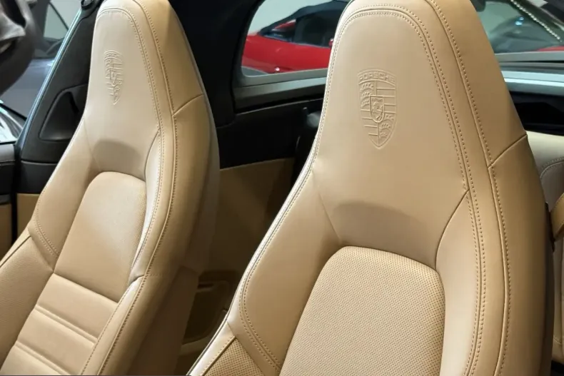 Porsche 992 din 2024 cu 14.300 km - oferta POR207796 - foto 6