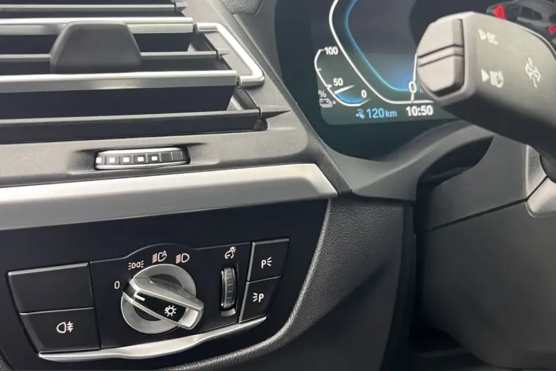 BMW iX3 (Seria X) din 2022 cu 31.070 km - oferta BMW207799 - foto 11