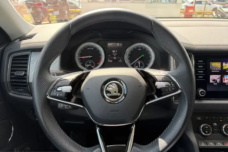 Skoda Kodiaq din 2022 cu 47.650 km - oferta SKO207800 - foto 25