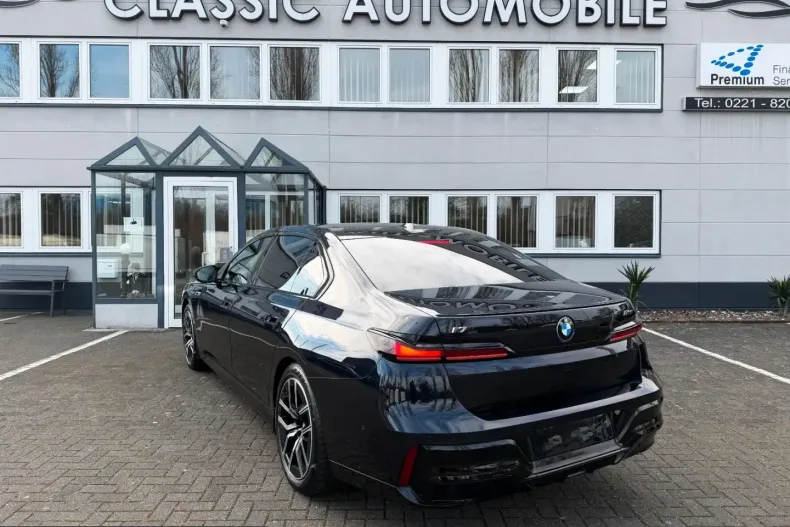 BMW i7 (Seria 7) din 2023 cu 16.528 km - oferta BMW207801 - foto 23