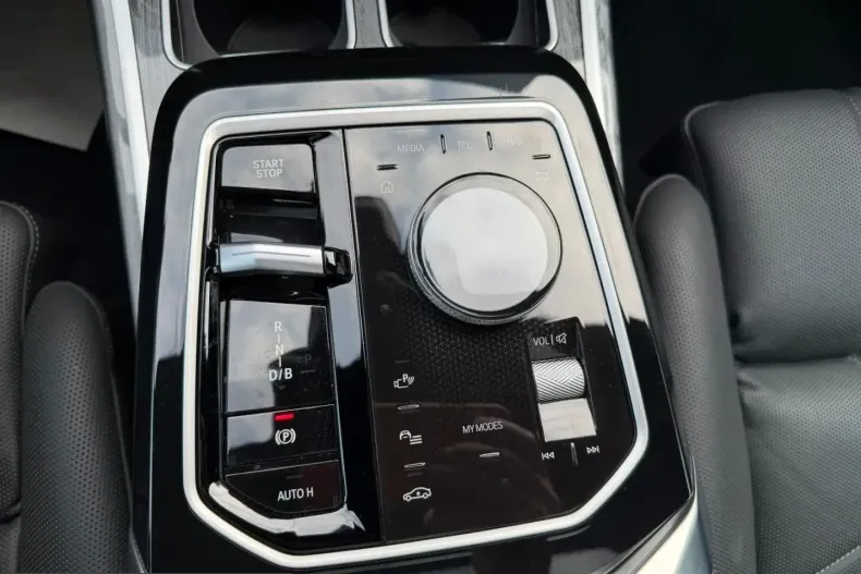 BMW i7 (Seria 7) din 2023 cu 16.528 km - oferta BMW207801 - foto 35