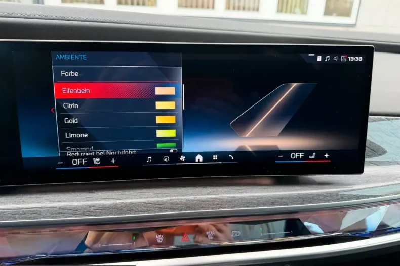 BMW i7 (Seria 7) din 2023 cu 16.528 km - oferta BMW207801 - foto 39