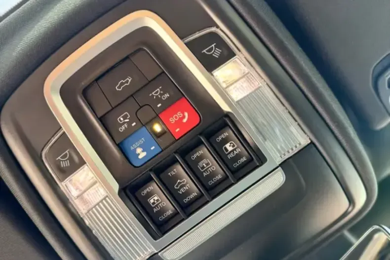 Dodge RAM din 2022 cu 4.330 km - oferta DOD207811 - foto 16