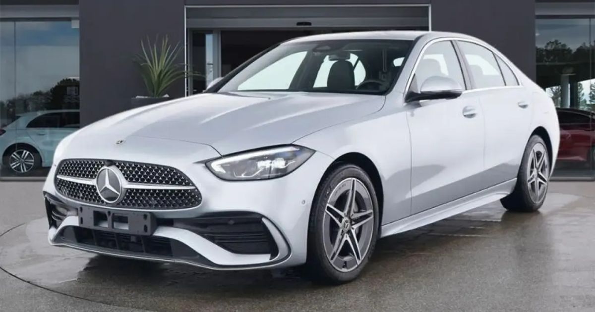 Mercedes-Benz C-Klasse Notarzt 限定999台 Mercedes-Benz C 300 (Clasa C) 2024 - 19.900 km - 49.635 EUR