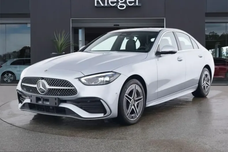 Mercedes-Benz C 300 (Clasa C) din 2024 cu 19.900 km - oferta MER207814 - foto 1