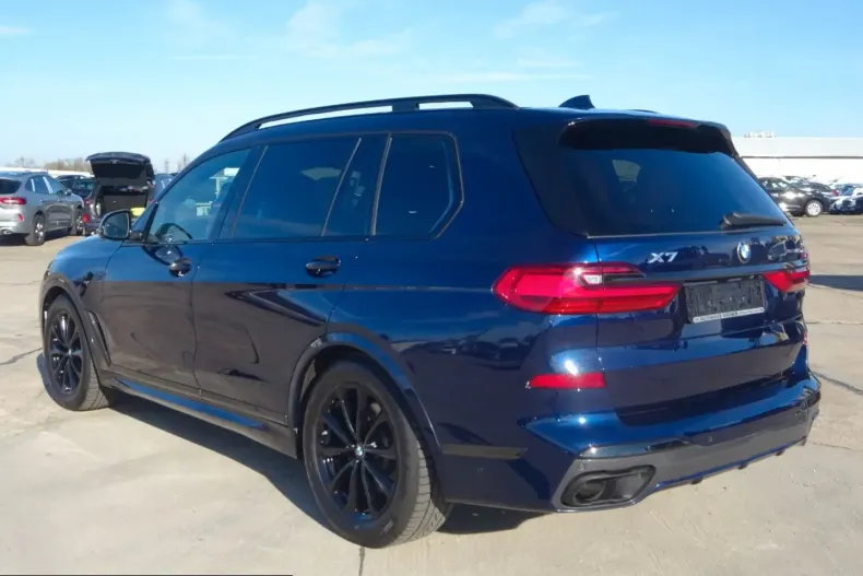 BMW X7 (Seria X) din 2021 cu 105.606 km - oferta BMW207829 - foto 3