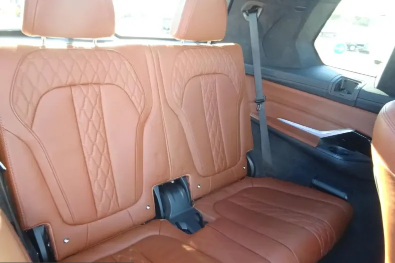 BMW X7 (Seria X) din 2021 cu 105.606 km - oferta BMW207829 - foto 17