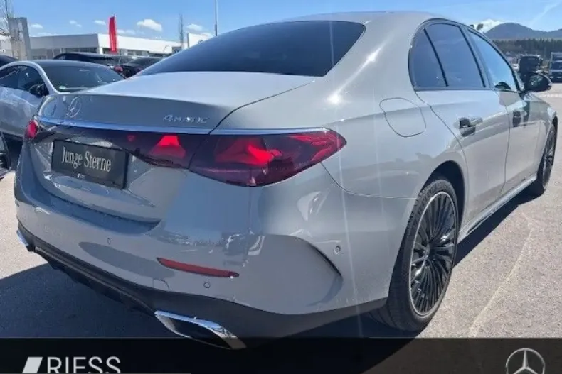 Mercedes-Benz E 400 (Clasa E) din 2024 cu 33.241 km - oferta MER207835 - foto 6