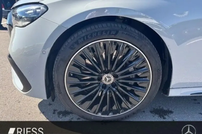 Mercedes-Benz E 400 (Clasa E) din 2024 cu 33.241 km - oferta MER207835 - foto 8